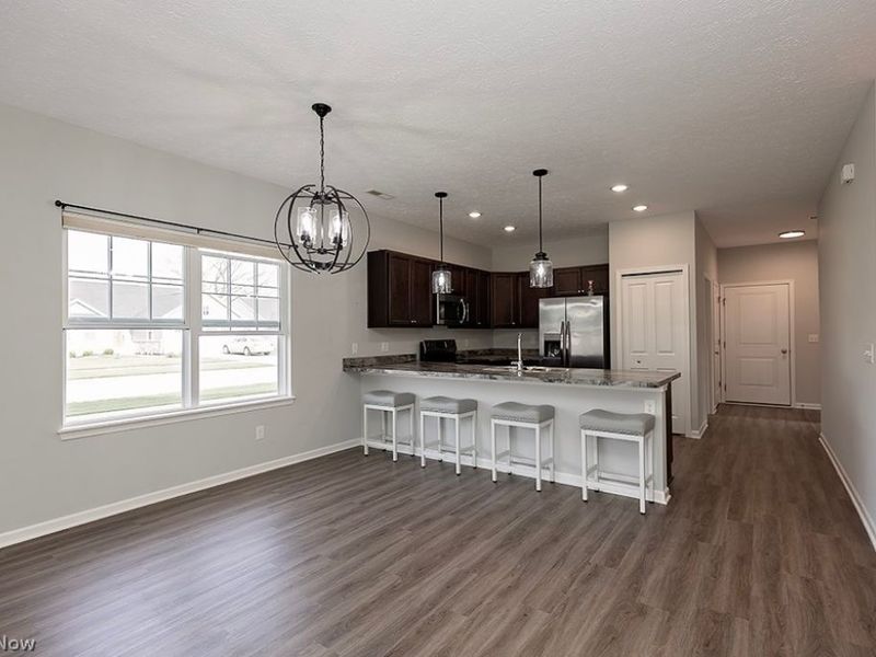 202 Silver Spring Circle , Elyria, OH 44035 Photo 18