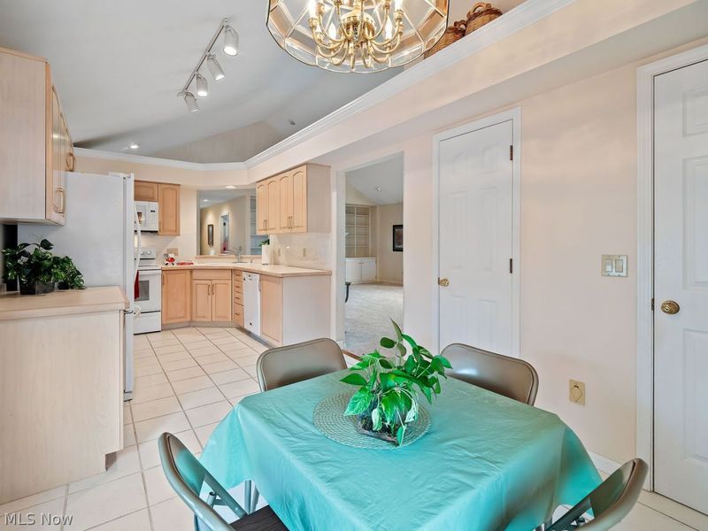 3783 Trenton Court , Unit 40, Westlake, OH 44145 Photo 17