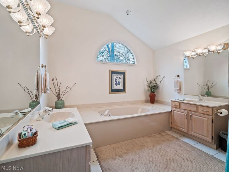 3783 Trenton Court , Unit 40, Westlake, OH 44145 Photo 20