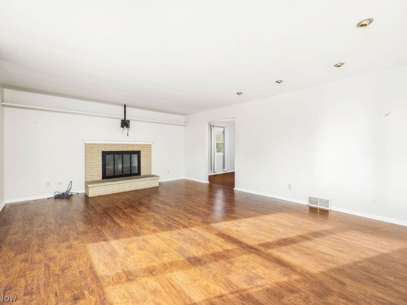 1400 Bailey Road , Cuyahoga Falls, OH 44221 Photo 3