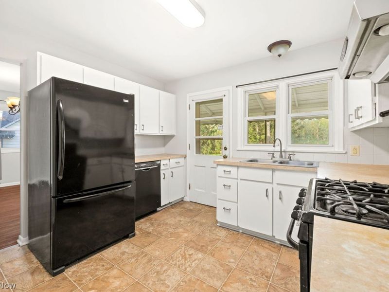 1400 Bailey Road , Cuyahoga Falls, OH 44221 Photo 7