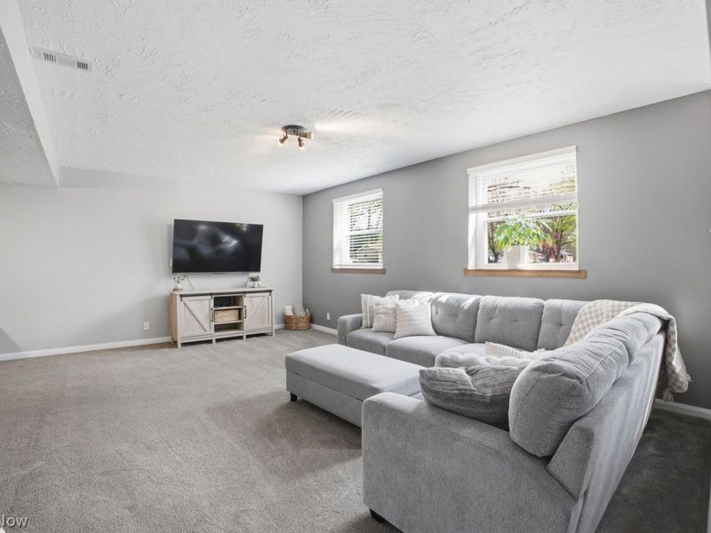 7606 Pegotty Drive NE, Warren, OH 44484 Photo 18