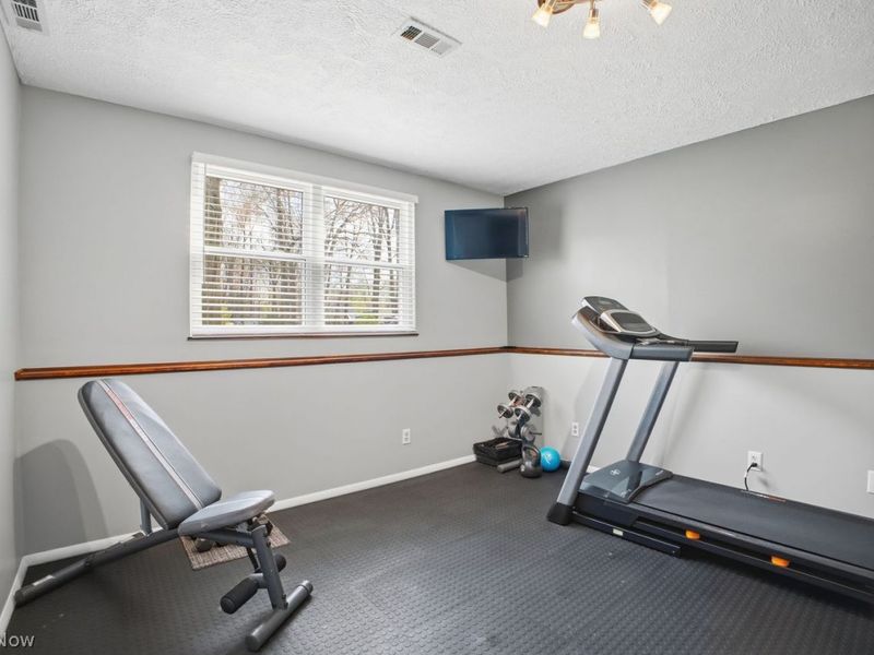 7606 Pegotty Drive NE, Warren, OH 44484 Photo 21