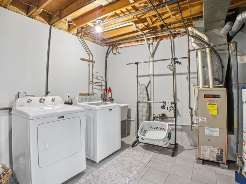 7606 Pegotty Drive NE, Warren, OH 44484 Photo 23