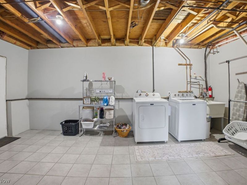 7606 Pegotty Drive NE, Warren, OH 44484 Photo 24