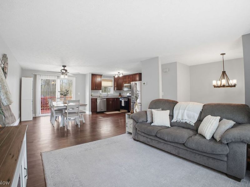 7606 Pegotty Drive NE, Warren, OH 44484 Photo 4