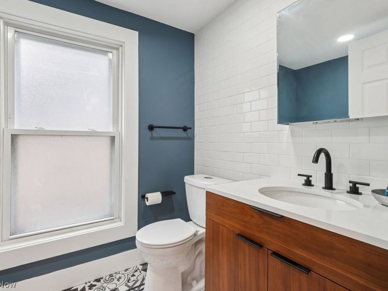 9605 Baltic Road , Cleveland, OH 44102 Photo 17