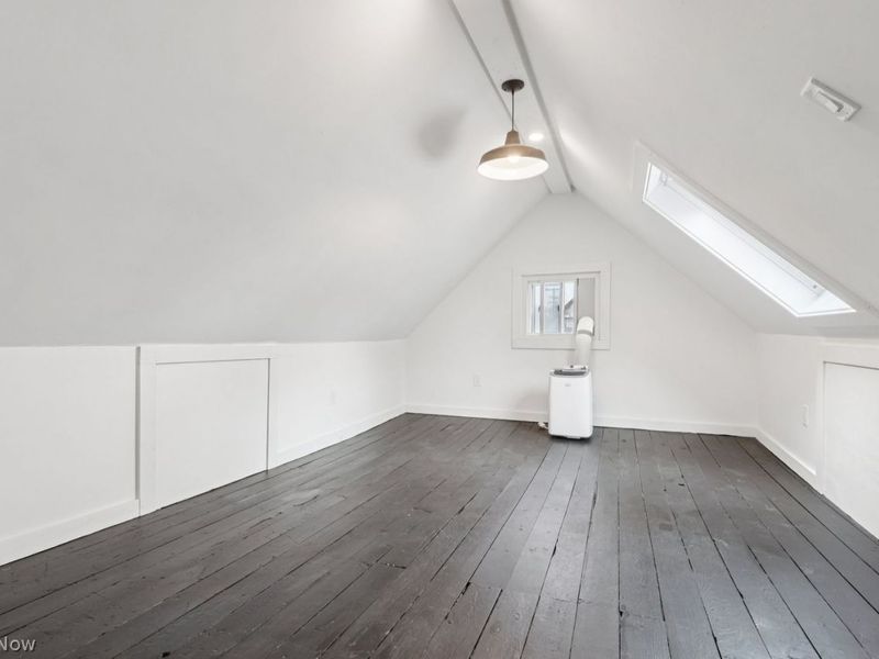 9605 Baltic Road , Cleveland, OH 44102 Photo 28