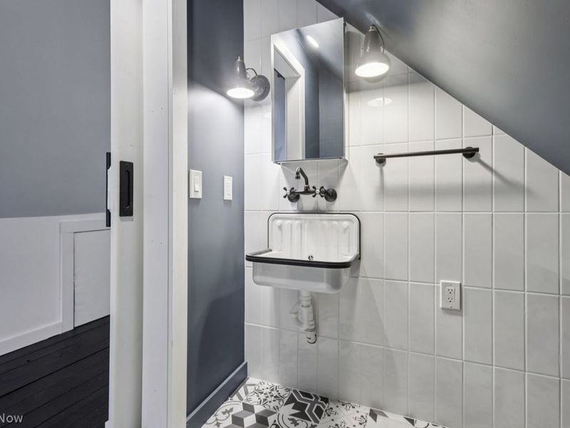 9605 Baltic Road , Cleveland, OH 44102 Photo 30