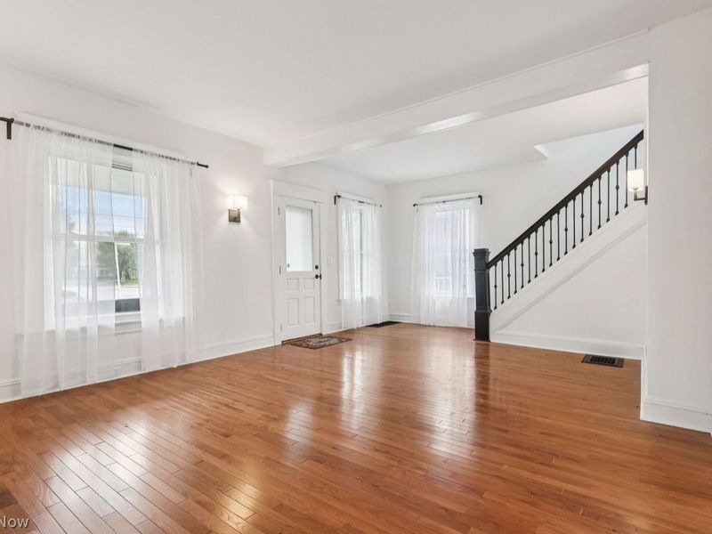 9605 Baltic Road , Cleveland, OH 44102 Photo 5