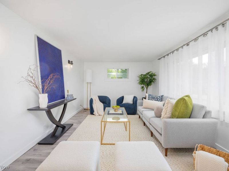 12881 Sunset Circle NW, Uniontown, OH 44685 Photo 2