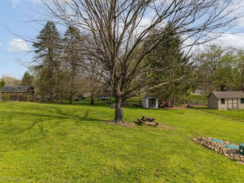 12881 Sunset Circle NW, Uniontown, OH 44685 Photo 20