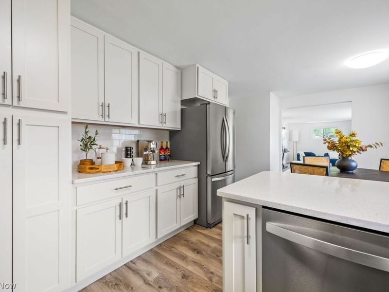 12881 Sunset Circle NW, Uniontown, OH 44685 Photo 8