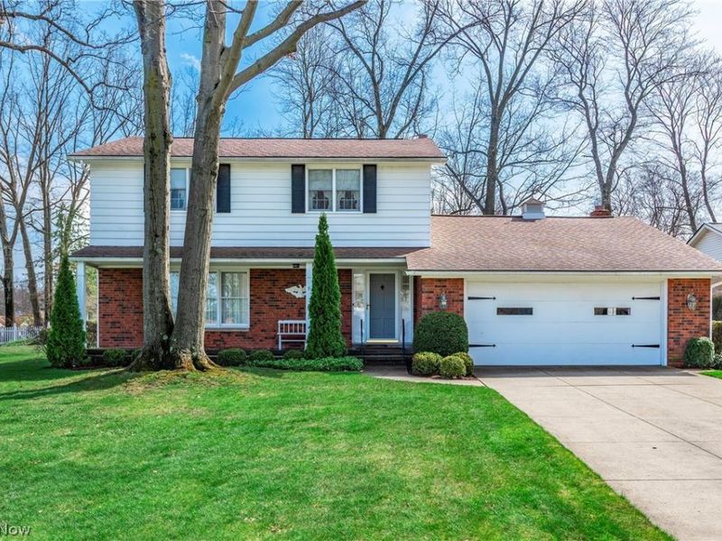 4804 Maple Hill Drive , Seven Hills, OH 44131 Photo 1