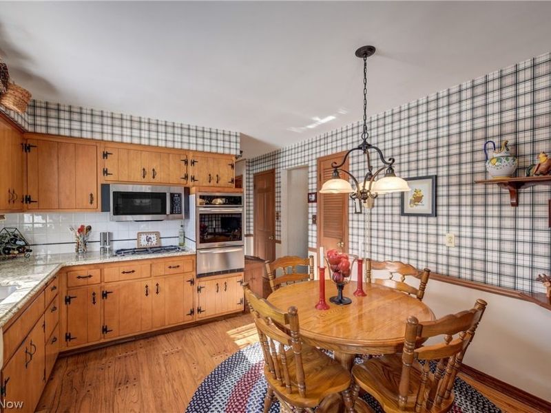 4804 Maple Hill Drive , Seven Hills, OH 44131 Photo 10