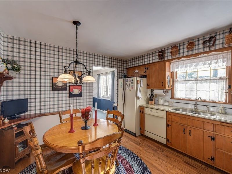 4804 Maple Hill Drive , Seven Hills, OH 44131 Photo 12