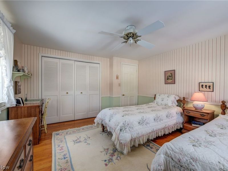 4804 Maple Hill Drive , Seven Hills, OH 44131 Photo 28