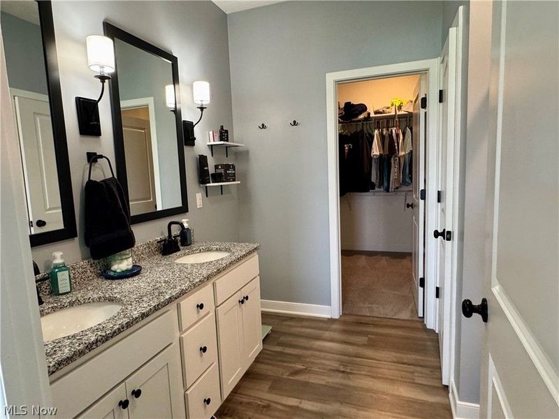 438 River Run Drive , Elyria, OH 44035 Photo 23