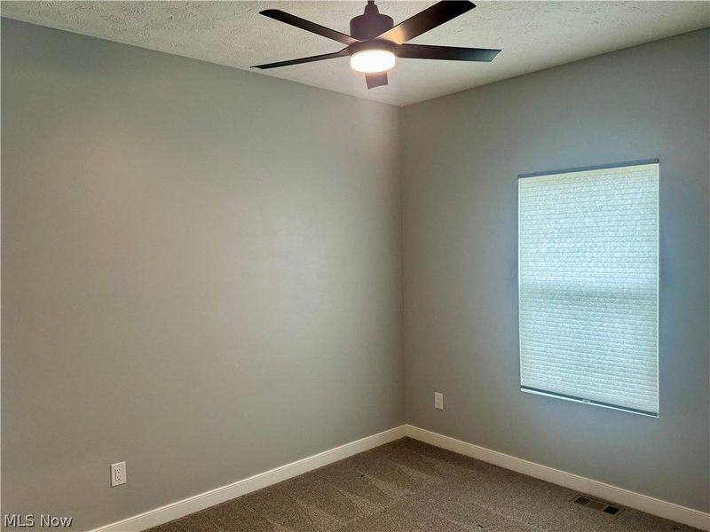 438 River Run Drive , Elyria, OH 44035 Photo 5