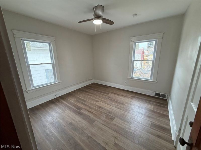 13421 Ashburton , Cleveland, OH 44110 Photo 5