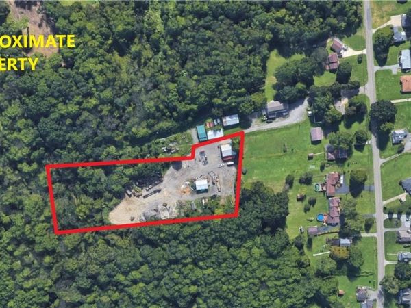 1737 SALT SPRINGS RD , Weathersfield, OH 44440