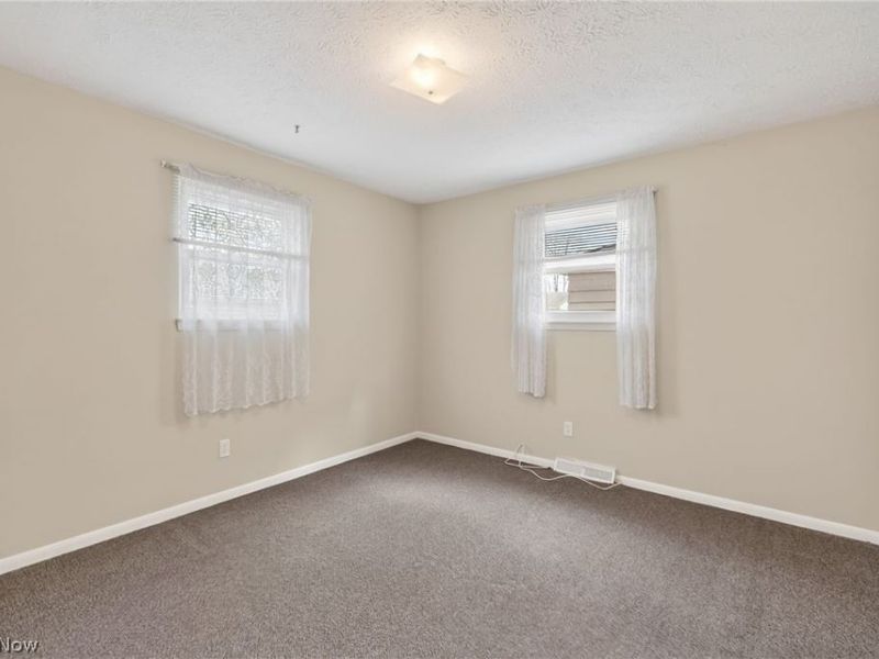 4906 Albertly Avenue , Parma, OH 44134 Photo 18