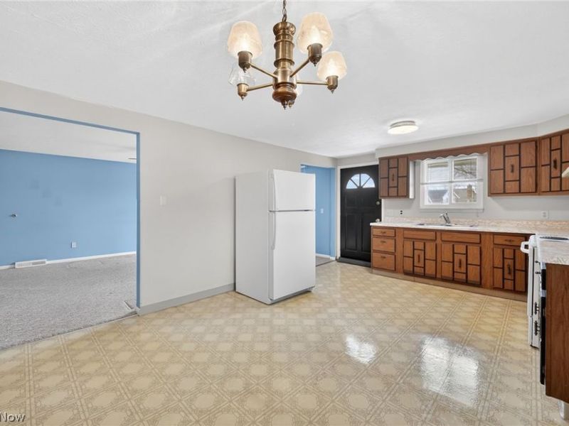 4906 Albertly Avenue , Parma, OH 44134 Photo 24