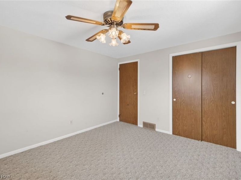 4906 Albertly Avenue , Parma, OH 44134 Photo 32