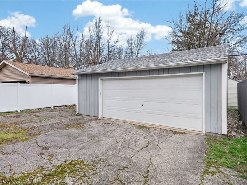 4906 Albertly Avenue , Parma, OH 44134 Photo 36