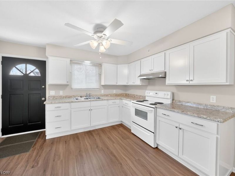 4906 Albertly Avenue , Parma, OH 44134 Photo 9