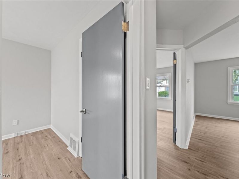 2432 21st Street , Cuyahoga Falls, OH 44223 Photo 11