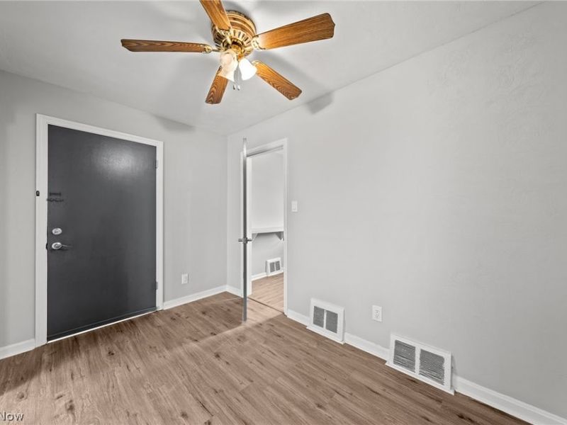 2432 21st Street , Cuyahoga Falls, OH 44223 Photo 15