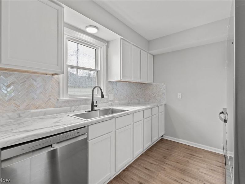 2432 21st Street , Cuyahoga Falls, OH 44223 Photo 18