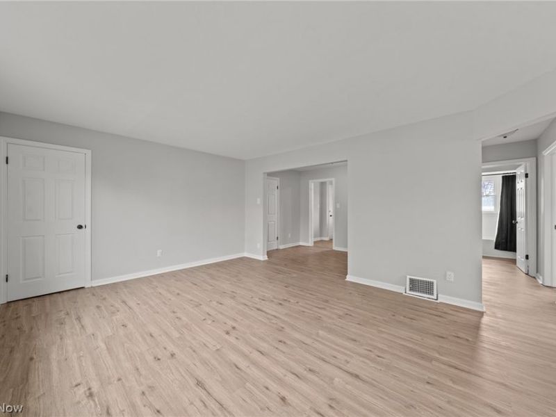 2432 21st Street , Cuyahoga Falls, OH 44223 Photo 27