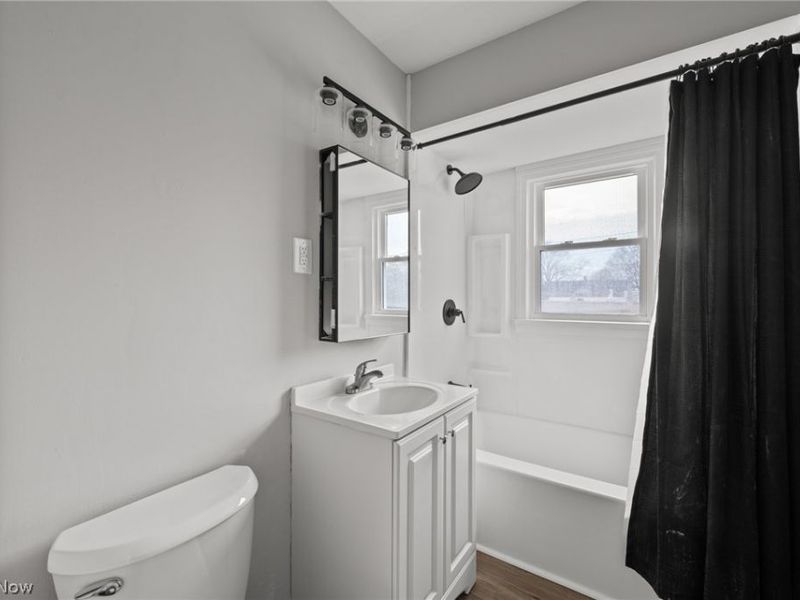 2432 21st Street , Cuyahoga Falls, OH 44223 Photo 33