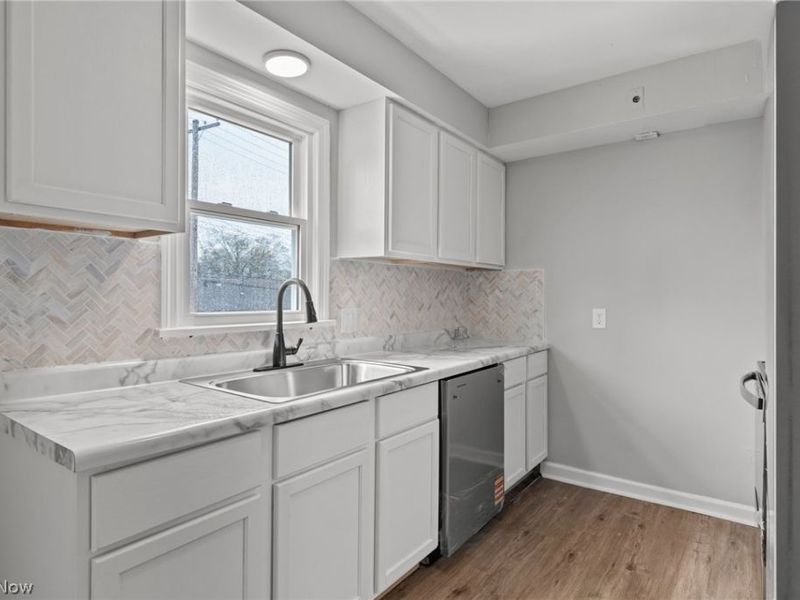 2432 21st Street , Cuyahoga Falls, OH 44223 Photo 38