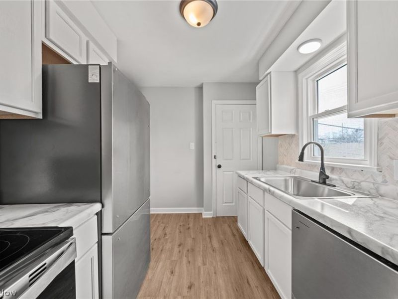 2432 21st Street , Cuyahoga Falls, OH 44223 Photo 41