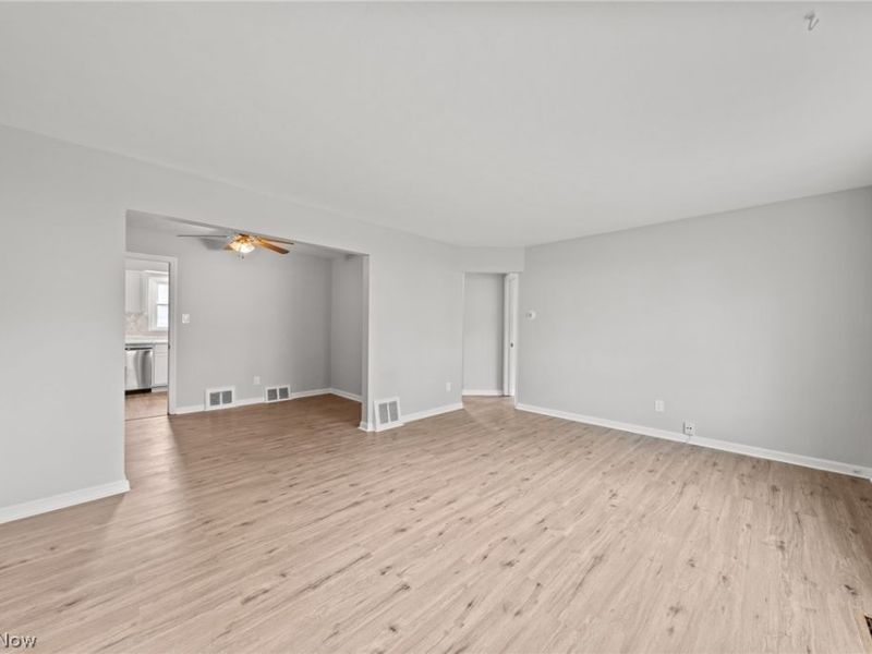 2432 21st Street , Cuyahoga Falls, OH 44223 Photo 8