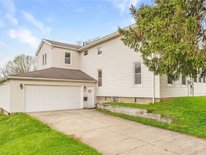 228 S Portage , Doylestown, OH 44230 Photo 2