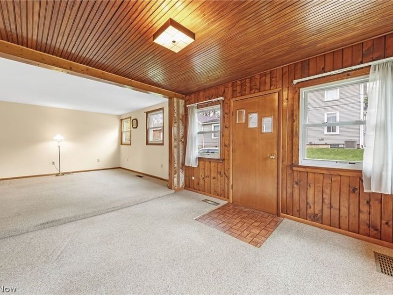 228 S Portage , Doylestown, OH 44230 Photo 8