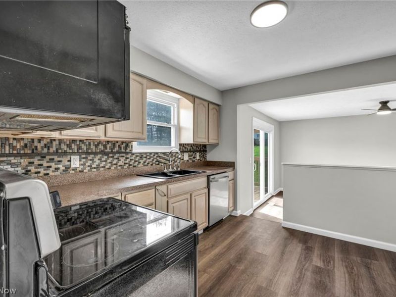 2427 Haverhill Road , Twinsburg, OH 44087 Photo 32