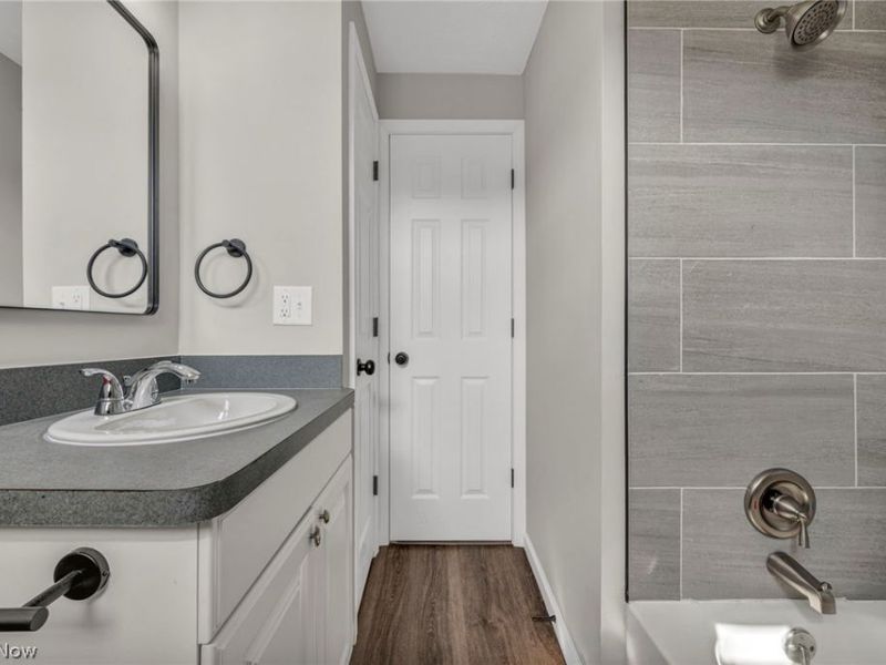 2427 Haverhill Road , Twinsburg, OH 44087 Photo 8