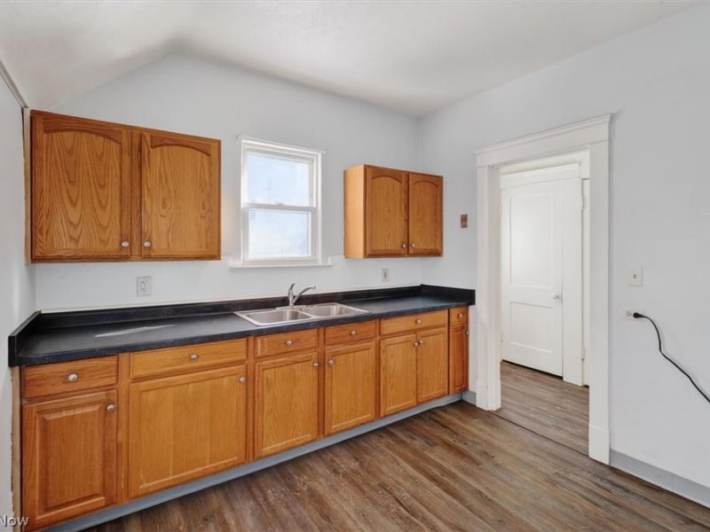 3343 W 84th Street , Cleveland, OH 44102 Photo 12