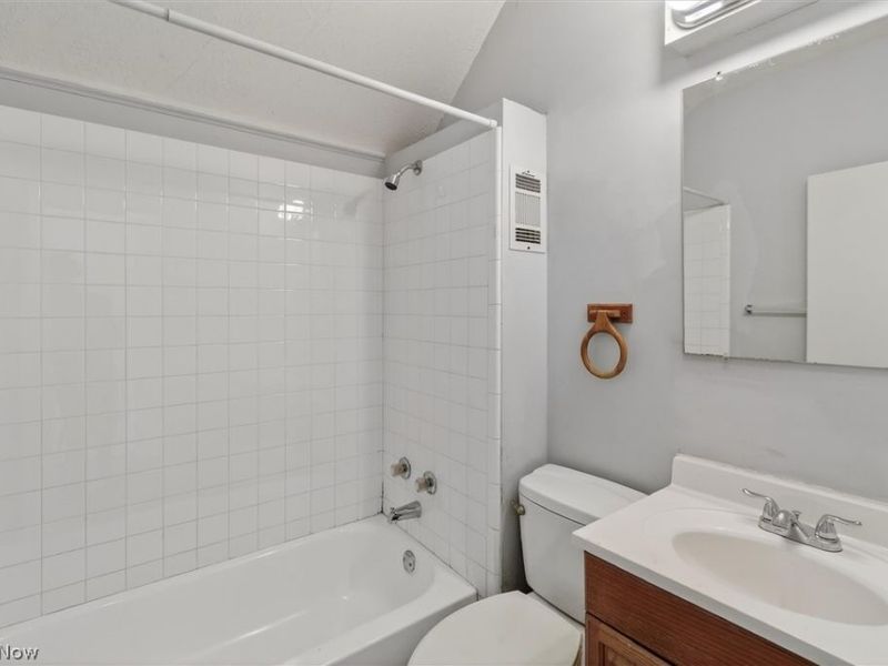 3343 W 84th Street , Cleveland, OH 44102 Photo 21