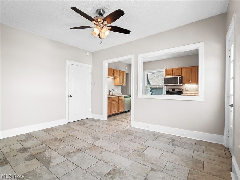 6110 W Clinton Avenue , Cleveland, OH 44102 Photo 32