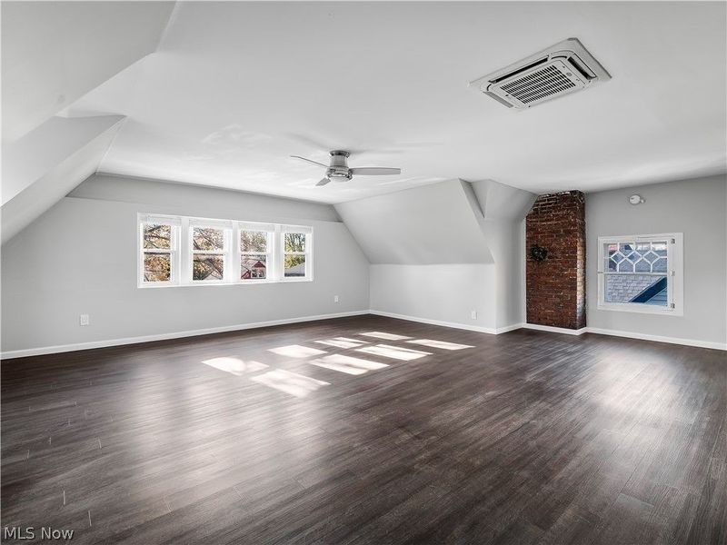 6110 W Clinton Avenue , Cleveland, OH 44102 Photo 42