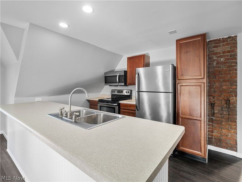 6110 W Clinton Avenue , Cleveland, OH 44102 Photo 44