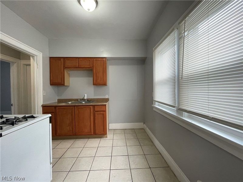 3495 W 99th Street , Cleveland, OH 44102 Photo 14