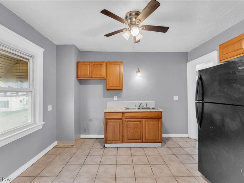 4265 W 36th Street , Cleveland, OH 44109 Photo 16