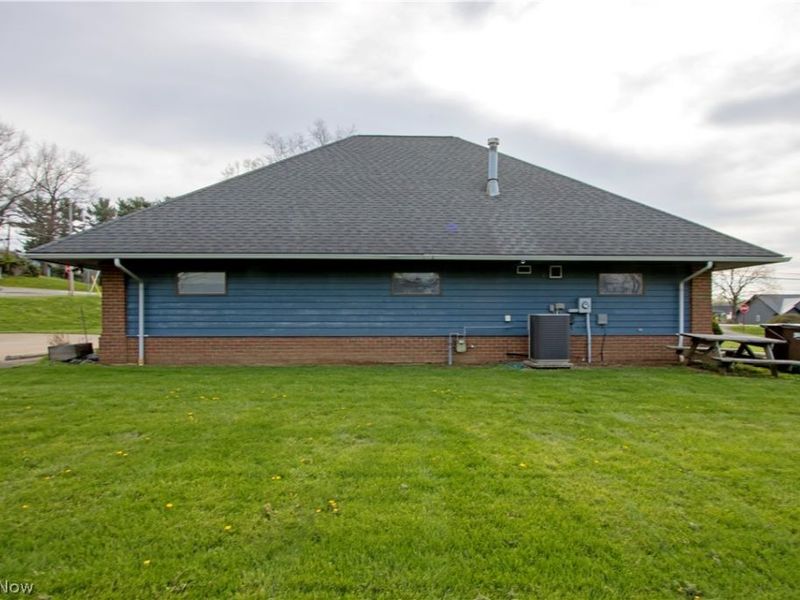 226 E Burwell Avenue , Loudonville, OH 44842 Photo 18